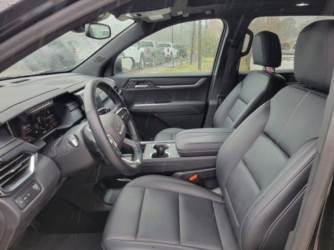 Used 2024 GMC Acadia Elevation w/ Luxury Package image 11