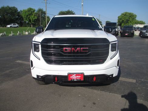 Used 2026 GMC Sierra 1500 AT4 w/ AT4 Premium Package AWD/4WD image 13