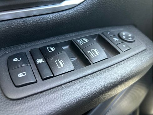 Used 2023 RAM 1500 Big Horn AWD/4WD image 24