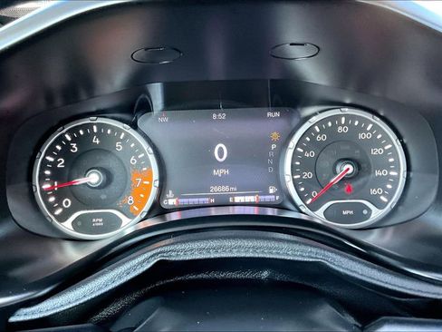 Used 2018 Jeep Renegade Limited w/ UConnect 8.4 Nav Group image 8