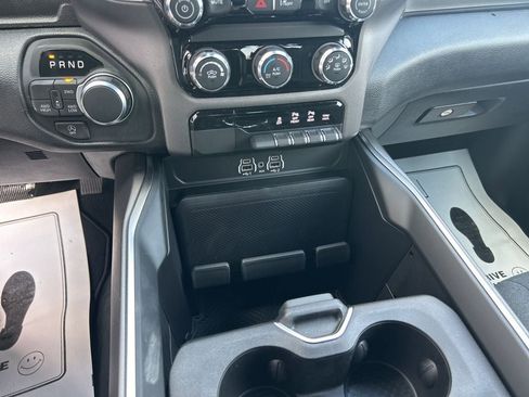 New 2026 RAM 1500 Express AWD/4WD image 14