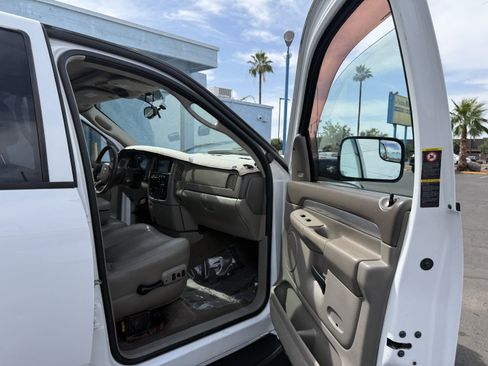 Used 2005 Dodge Ram 3500 Truck SLT image 18