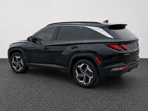 Used 2024 Hyundai Tucson SEL FWD image 2