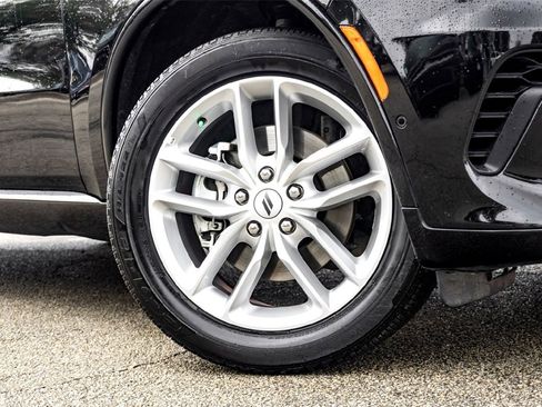 Used 2025 Dodge Durango GT image 2