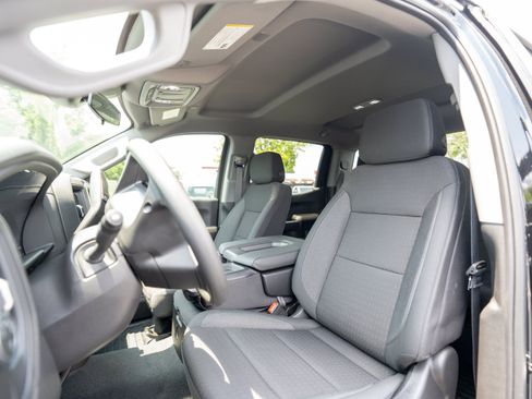 Used 2026 Chevrolet Silverado 1500 Custom RWD image 8