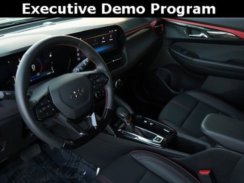 Used 2026 Chevrolet TrailBlazer RS w/ Convenience Package image 2