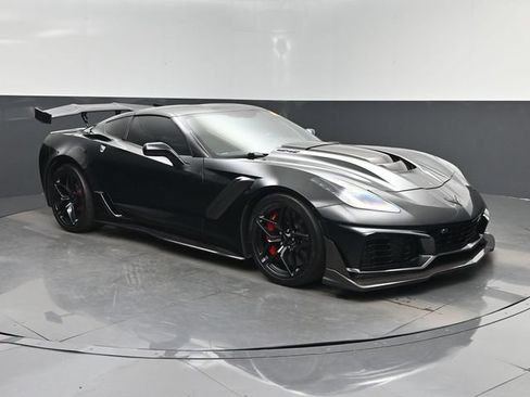 Used 2019 Chevrolet Corvette ZR1 RWD image 1