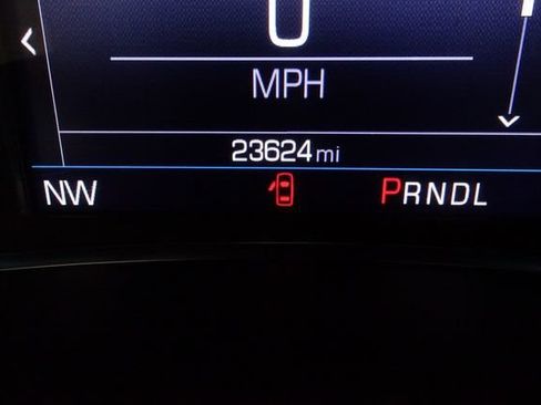 Used 2024 Chevrolet Equinox LT FWD image 17