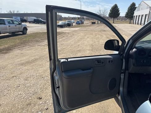 Used 2005 Dodge Caravan SE w/ Popular Equipment Group image 11