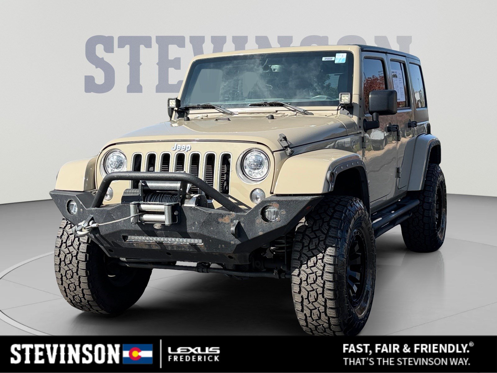 Used 2018 Jeep Wrangler Unlimited Sahara w/ Connectivity Group AWD/4WD image 1