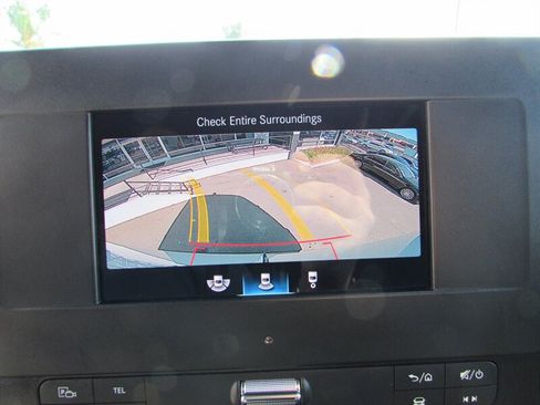 Used 2023 Mercedes-Benz Sprinter 2500 image 17