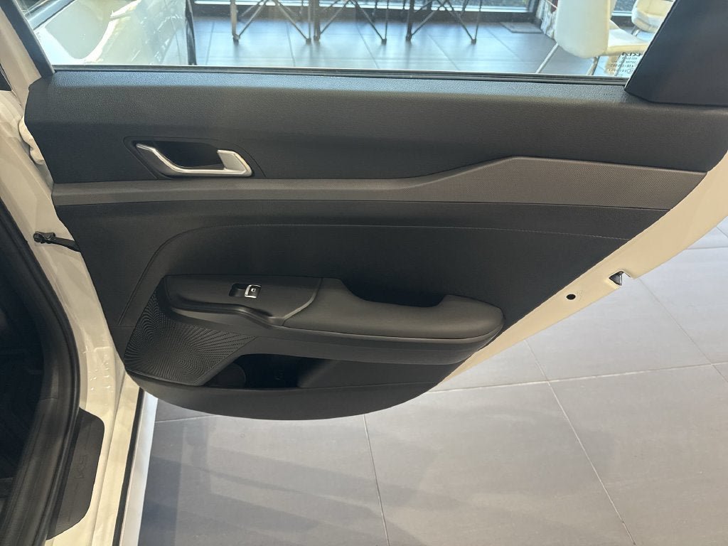 New 2026 Kia K5 LXS FWD image 23