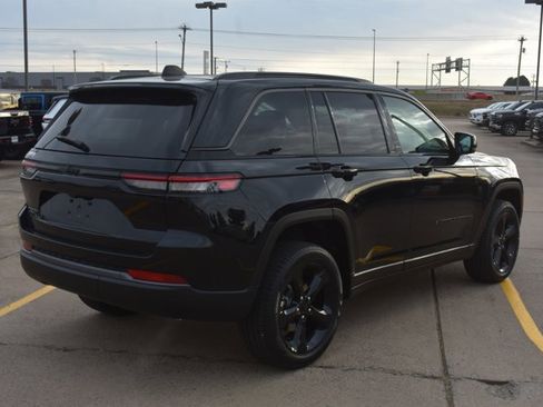 New 2026 Jeep Grand Cherokee Limited w/ Limited Altitude Package image 5