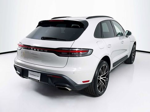 New 2026 Porsche Macan AWD/4WD image 9