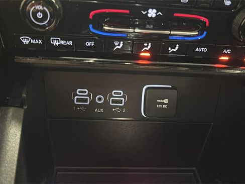 Used 2024 Jeep Grand Cherokee Overland image 25