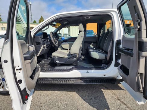 Used 2016 Ford F150 XL w/ Equipment Group 101A Mid image 13