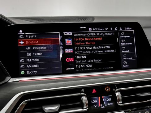 Used 2022 BMW X7 M50i w/ Dynamic Handling Package AWD/4WD image 71