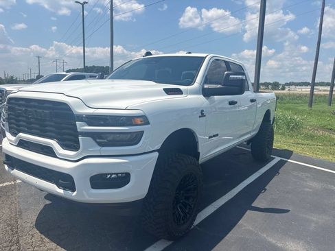Used 2026 RAM 2500 Big Horn AWD/4WD image 6