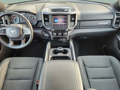 Used 2019 RAM 1500 4x4 Crew Cab image 24