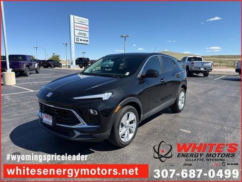 Used 2025 Buick Encore GX Preferred FWD image 1