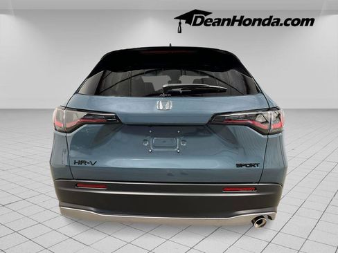 New 2027 Honda HR-V Sport image 4