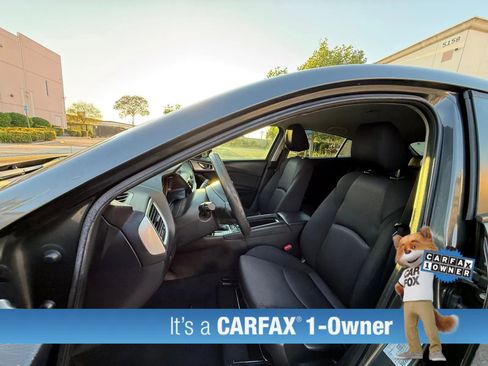 Used 2018 MAZDA MAZDA3 Sport image 29