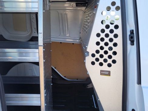 Used 2022 Ford Transit Connect XL image 19