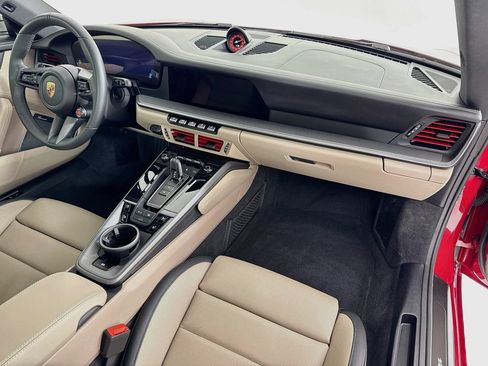 Certified 2025 Porsche 911 Carrera RWD image 30