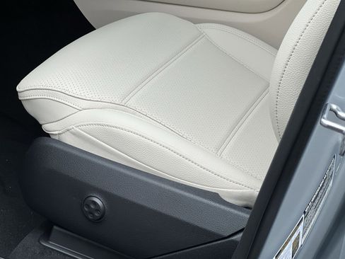 New 2026 Mercedes-Benz GLC 300 4MATIC image 19