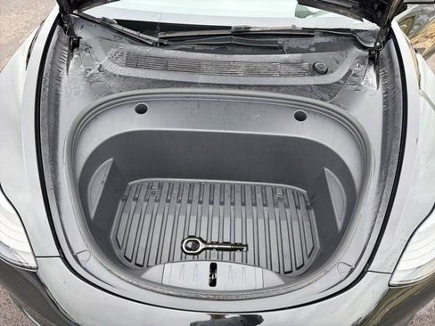 Used 2023 Tesla Model 3 Standard Range image 22