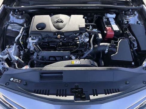 Used 2023 Toyota Camry SE image 17