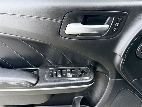 Used 2020 Dodge Charger Scat Pack w/ Plus Group image 31