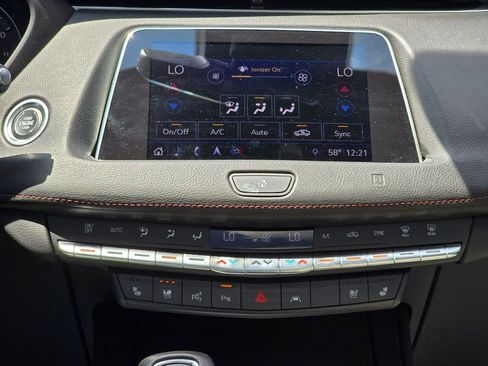 Used 2019 Cadillac XT4 Sport AWD/4WD image 35