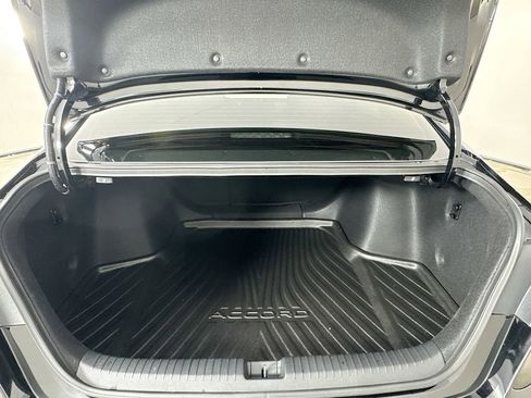 Used 2025 Honda Accord SE image 32