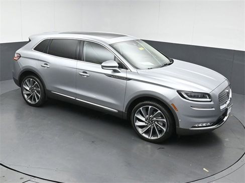 Certified 2023 Lincoln Nautilus Reserve w/ Equipment Group 202A image 45