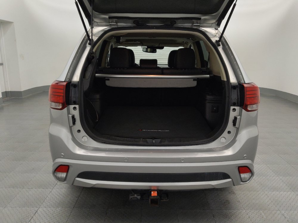 Used 2018 Mitsubishi Outlander GT AWD/4WD image 29