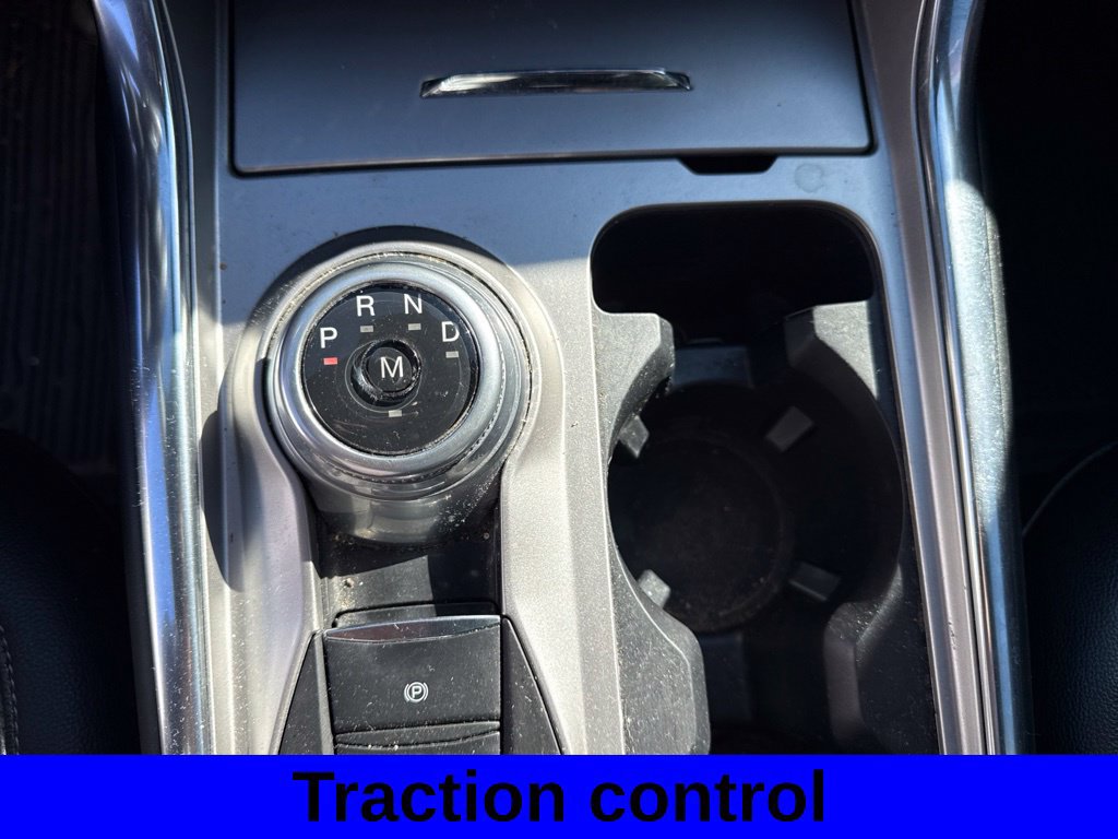 Used 2020 Ford Explorer XLT w/ Equipment Group 202A AWD/4WD image 12