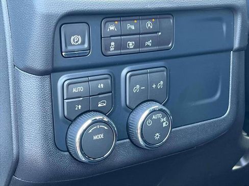 Used 2026 Chevrolet Tahoe LS w/ LPO, Dark Essentials Package image 20