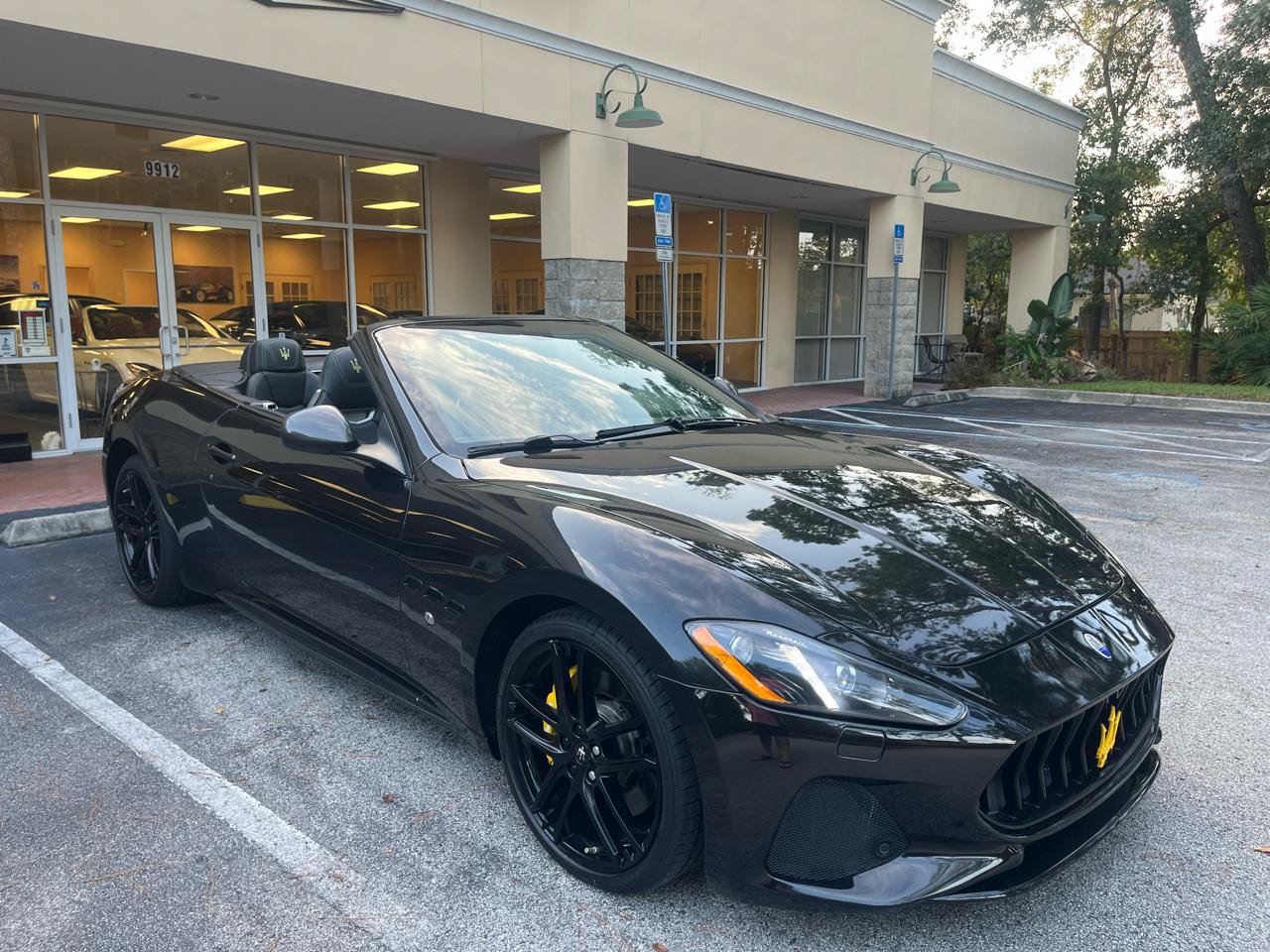Used 2018 Maserati GranTurismo Sport RWD image 1