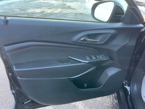 New 2026 Chevrolet Trax RS w/ Sunroof Package image 9
