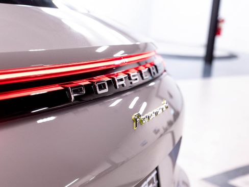 Used 2019 Porsche Panamera 4 AWD/4WD image 85