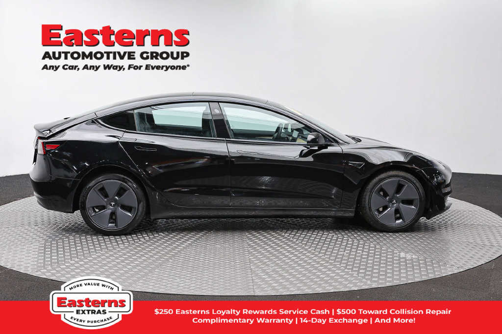 Used 2023 Tesla Model 3 Standard Range RWD image 5