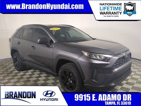 Used 2021 Toyota RAV4 LE FWD image 1