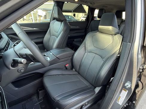 Used 2025 INFINITI QX60 Luxe image 30