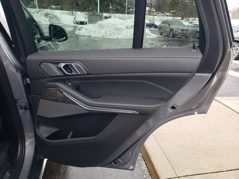 New 2026 BMW X5 xDrive40i w/ Climate Comfort Package image 18