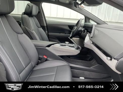 Certified 2025 Cadillac Optiq Sport 2 w/ LPO, Floor Liner Package AWD/4WD image 14