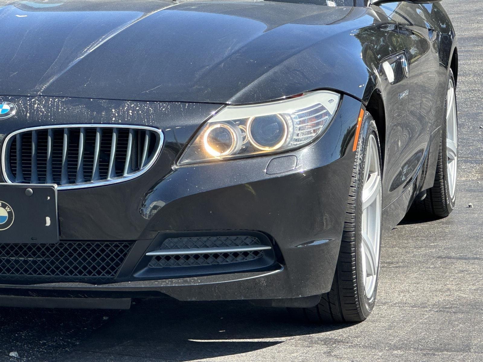 Used 2011 BMW Z4 sDrive30i RWD image 40