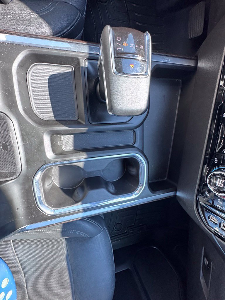 Used 2023 GMC Sierra 1500 SLT w/ SLT Premium Package AWD/4WD image 32
