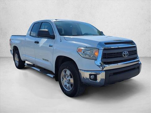 Used 2014 Toyota Tundra SR5 w/ SR5 Upgrade Package RWD image 3