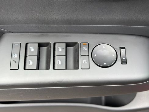 Certified 2024 Hyundai Kona SEL AWD/4WD image 19
